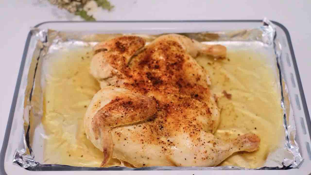 用最嫩的童子雞 烤最想的脆皮烤雞的做法-咸鮮味烤菜譜