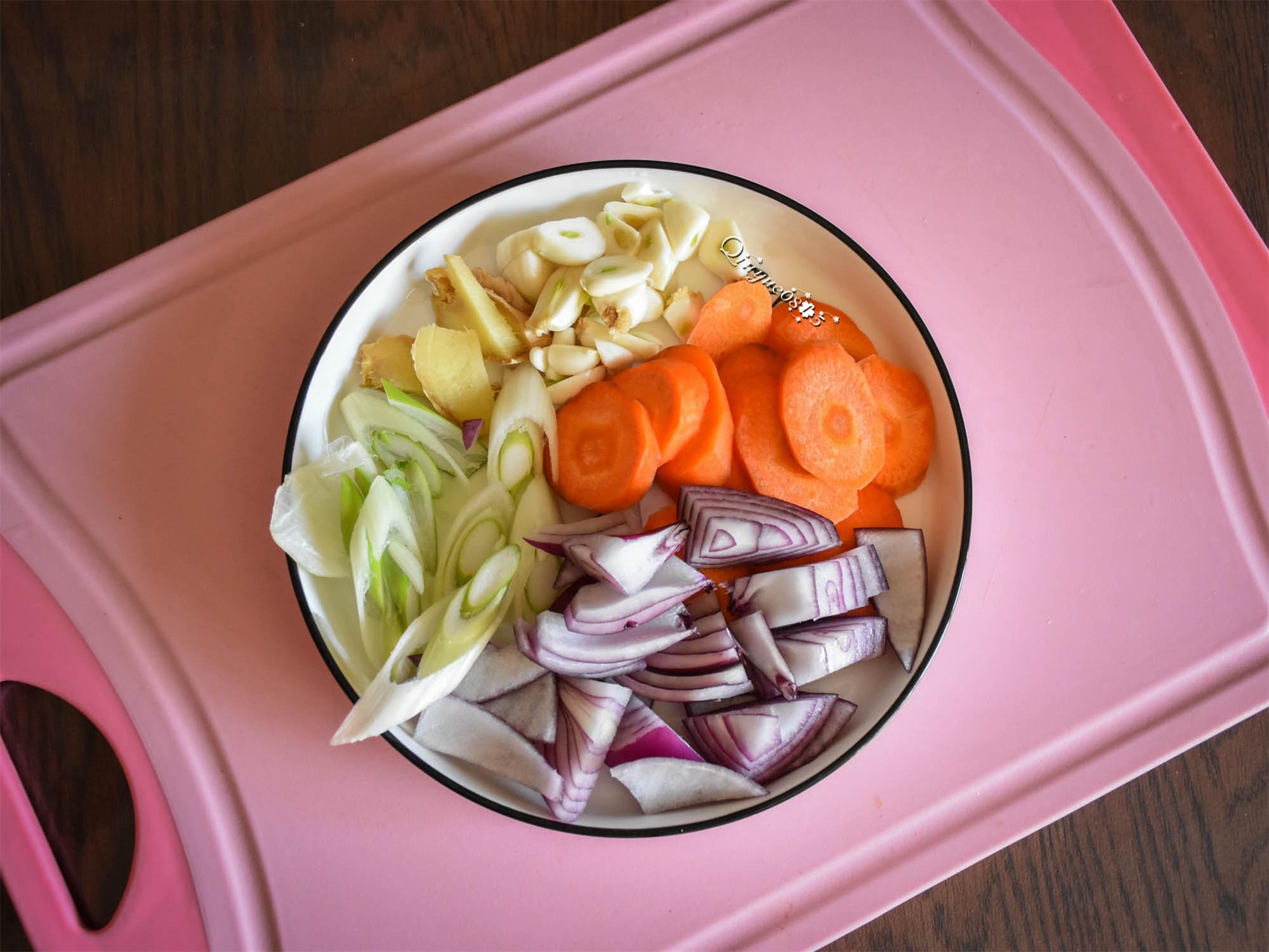 和老廚師學做醬牛肉，年夜飯妥妥的C位菜的做法-醬香味燉菜譜