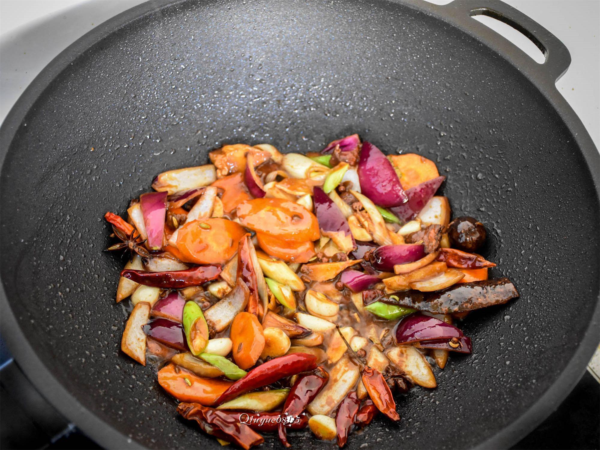 和老廚師學做醬牛肉，年夜飯妥妥的C位菜的做法-醬香味燉菜譜