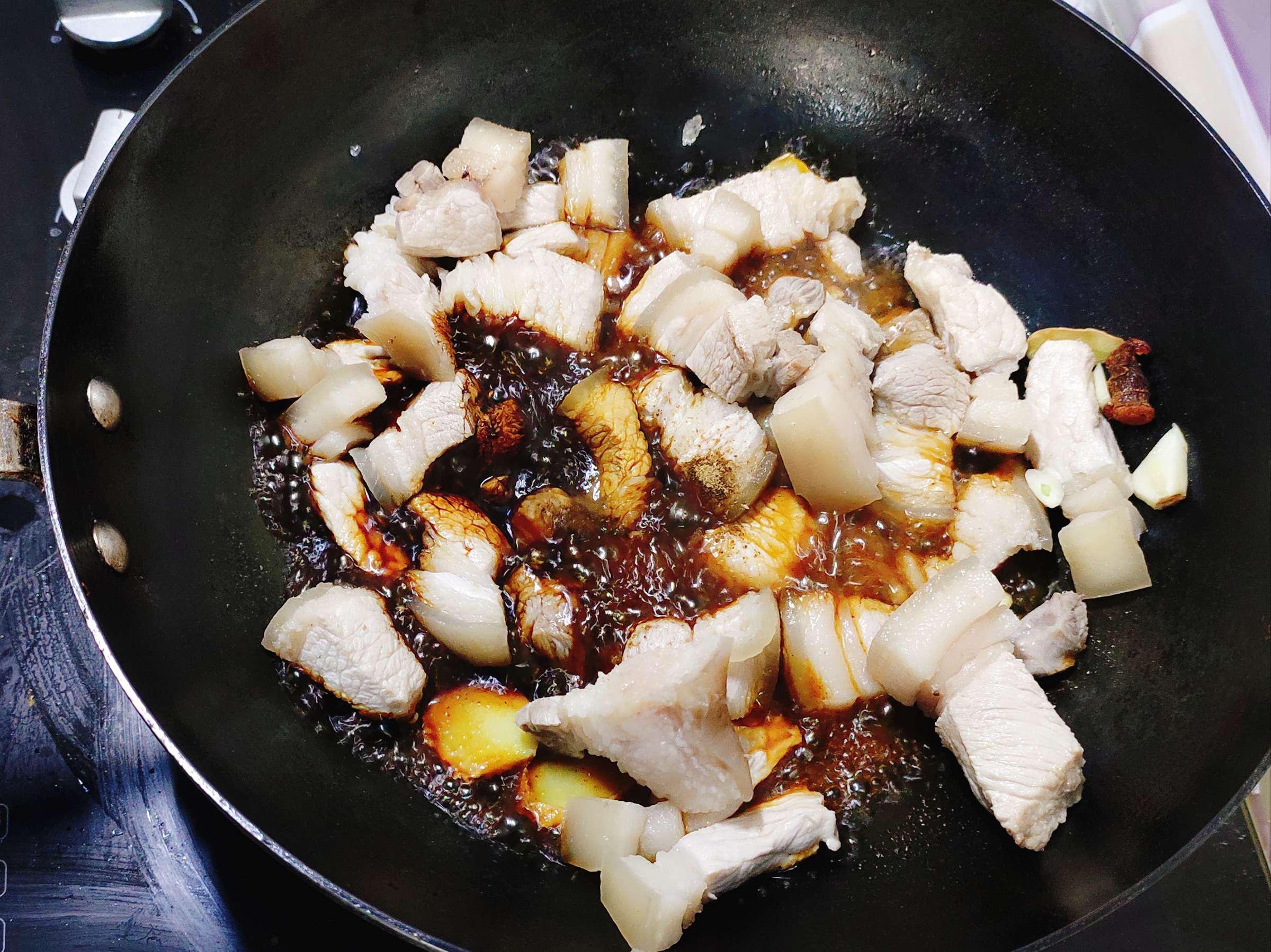 不放一滴油的紅燒肉燉山藥的做法-甜味燉菜譜