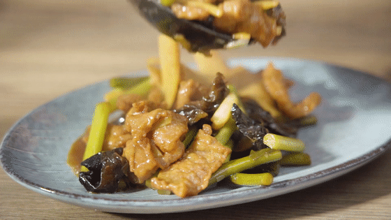 過油肉的做法-家常味炸菜譜