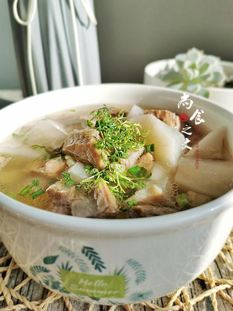 牛腩這樣燉，才是真正的清湯牛腩哦～的做法-咸鮮味燉菜譜