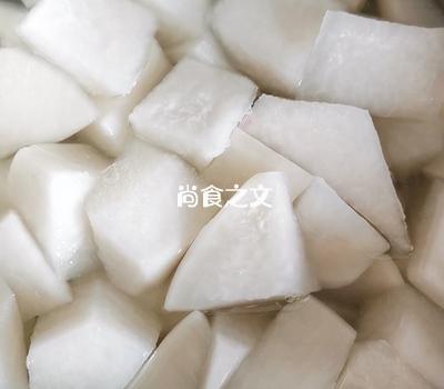 牛腩這樣燉，才是真正的清湯牛腩哦～的做法-咸鮮味燉菜譜