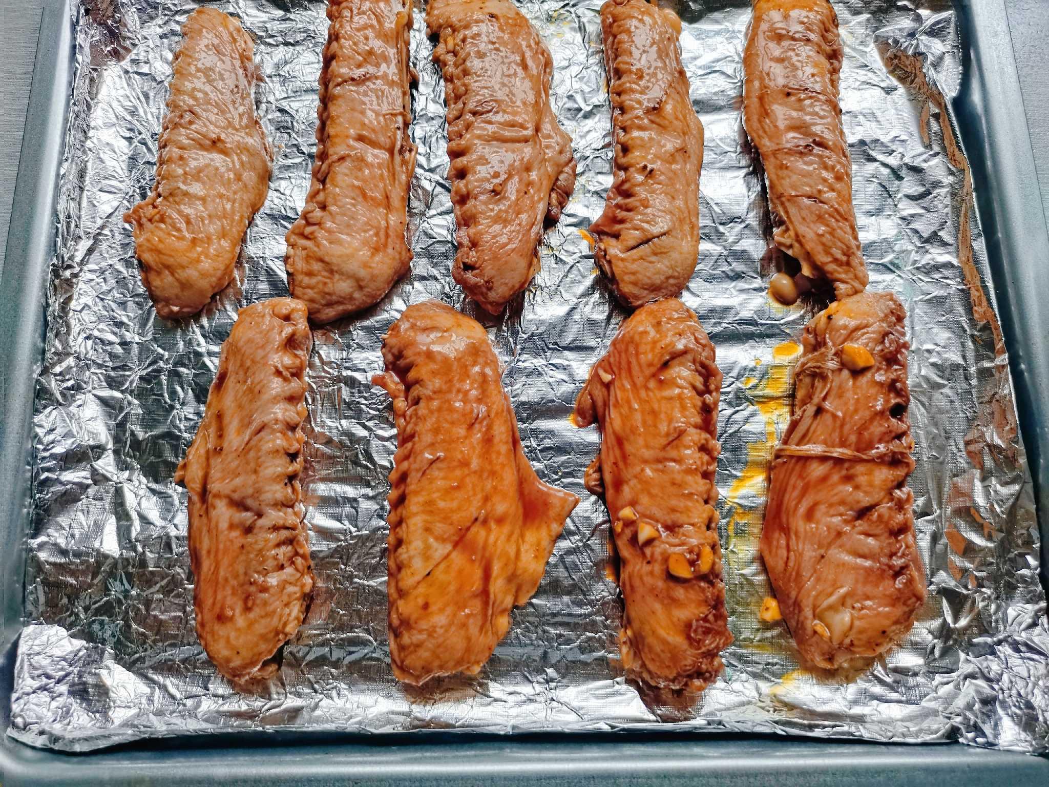 香烤鴨翅的做法-蒜香味烤菜譜