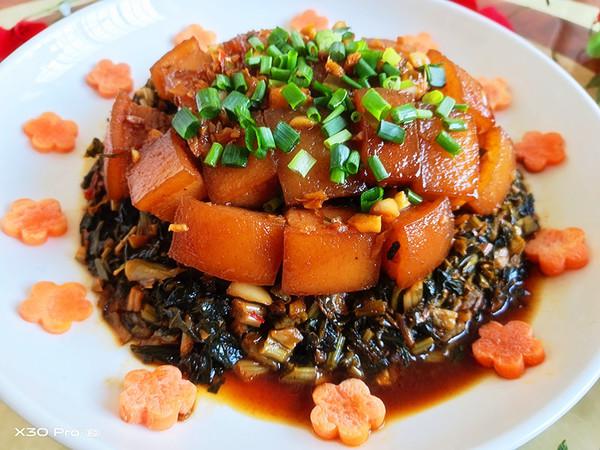 梅菜紅燒肉的做法-咸鮮味蒸菜譜