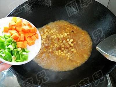 黃豆蛋白紅燒肉的做法-家常味燒菜譜