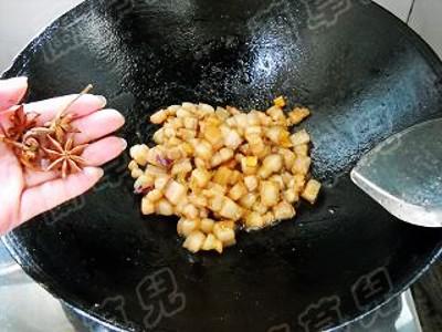 黃豆蛋白紅燒肉的做法-家常味燒菜譜