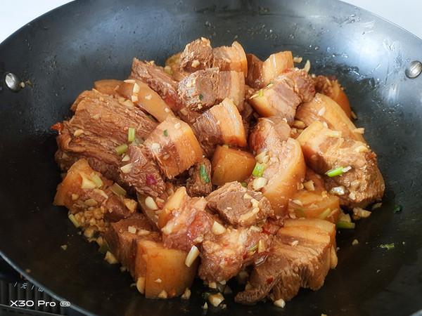 梅菜紅燒肉的做法-咸鮮味蒸菜譜