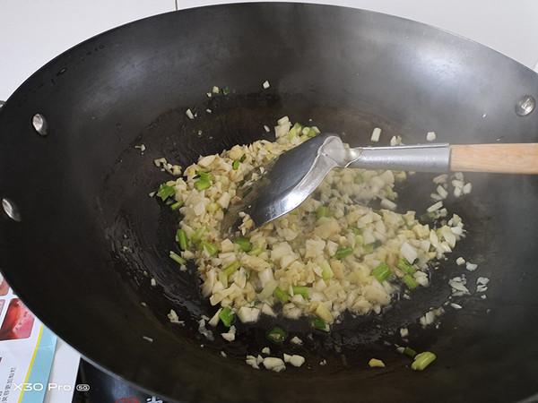 梅菜紅燒肉的做法-咸鮮味蒸菜譜