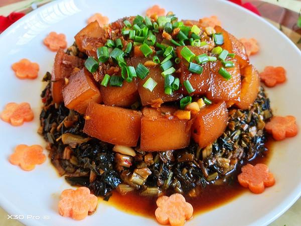 梅菜紅燒肉的做法-咸鮮味蒸菜譜