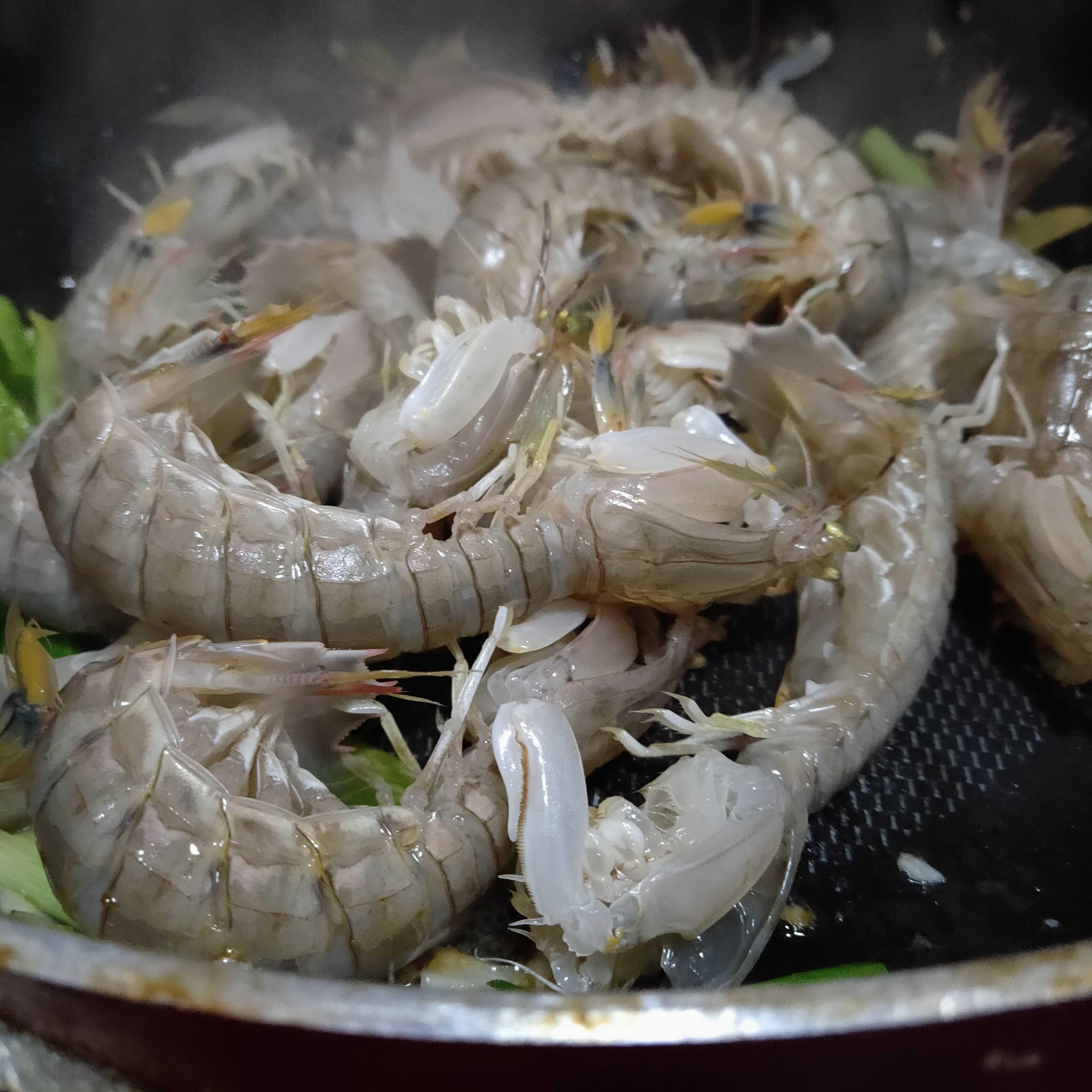 爆炒皮皮蝦的做法-咸鮮味炒菜譜-易網健康養生網 爆炒皮皮蝦的做法-咸鮮味炒菜譜