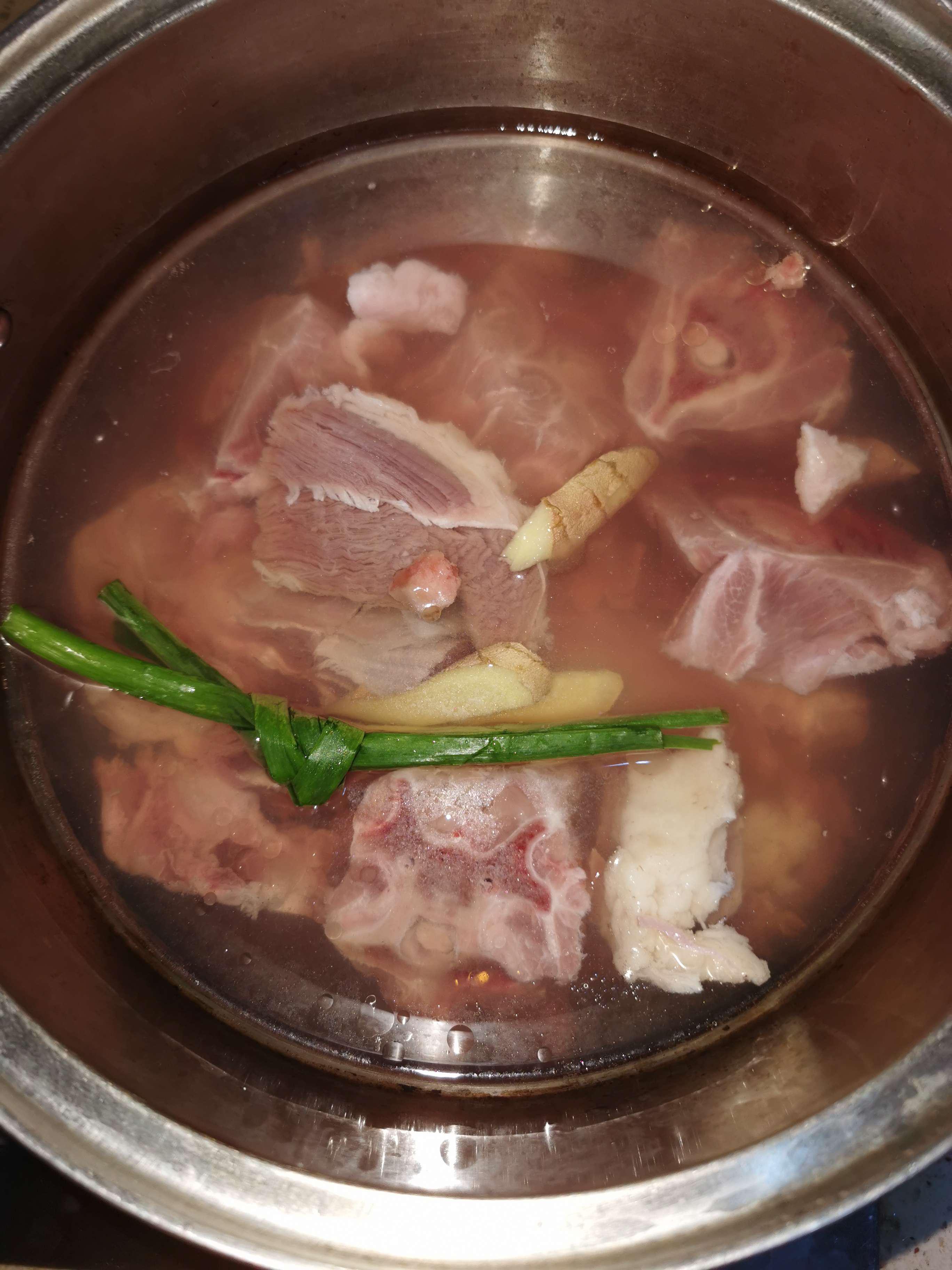 燉羊蝎子的做法-五香味燉菜譜