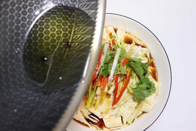 沖油豆腐皮的做法-家常味煮菜譜-易網健康養生網 沖油豆腐皮的做法-家常味煮菜譜