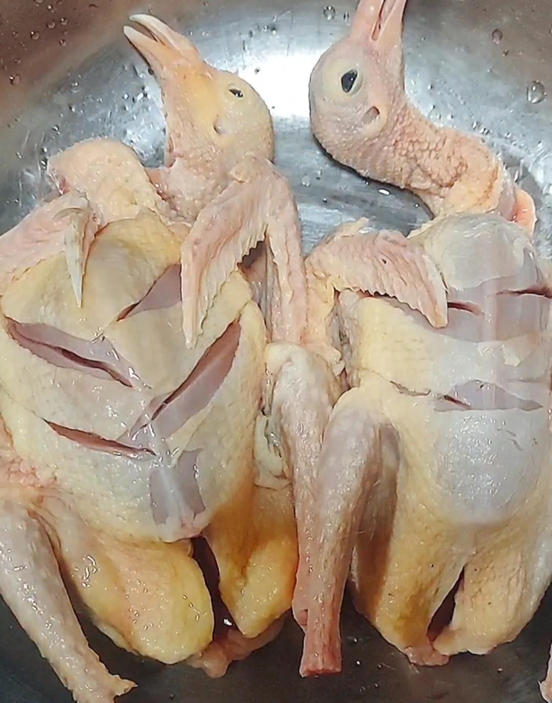 烤乳鴿的做法-家常味烤菜譜-易網<a href=http://m.henggaotouzi.com/ target=_blank class=infotextkey>健康養生</a>網 烤乳鴿的做法-家常味烤菜譜