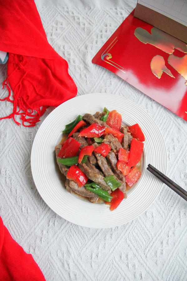 紅紅火火青紅椒小炒牛肉的做法-咸鮮味炒菜譜
