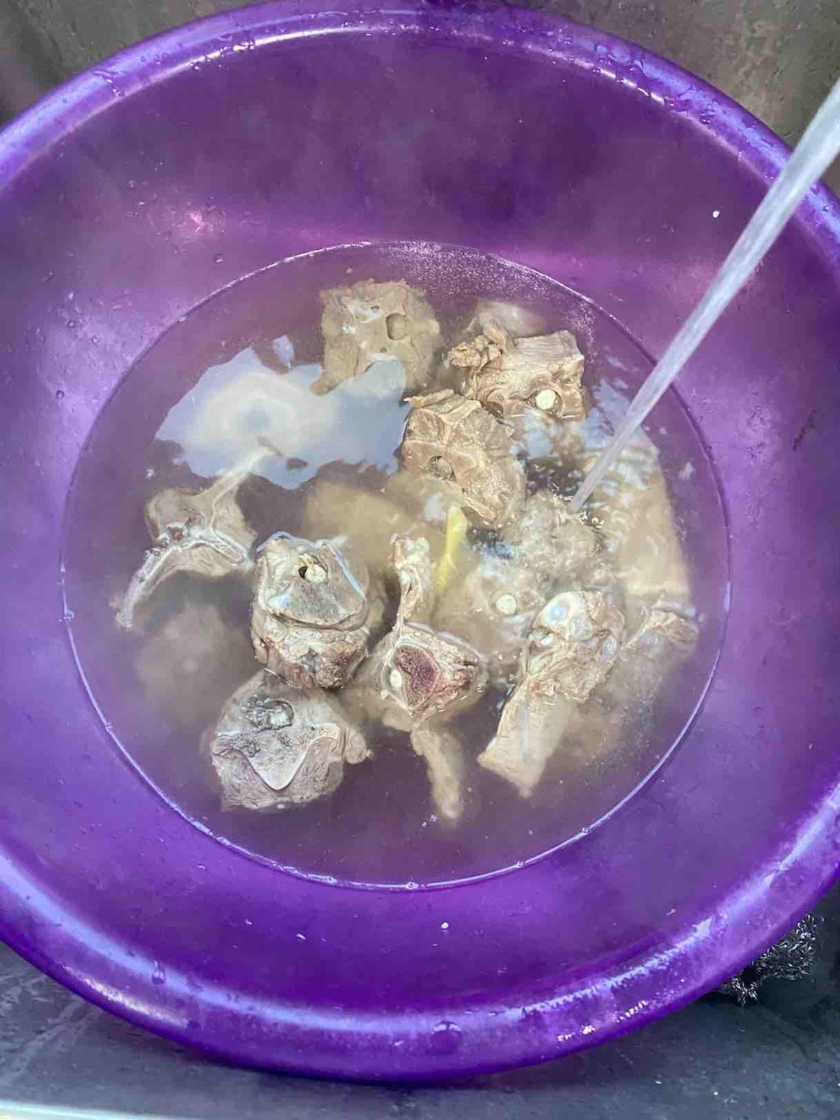 羊骨肉鍋仔的做法-麻辣味燉菜譜