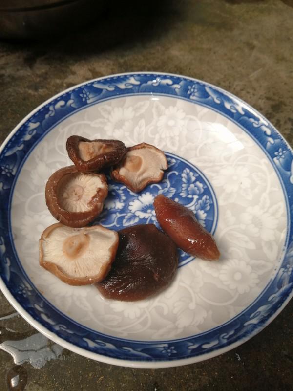 簡簡單單也不失美味~~冬菇蒸肉丸的做法-家常味蒸菜譜