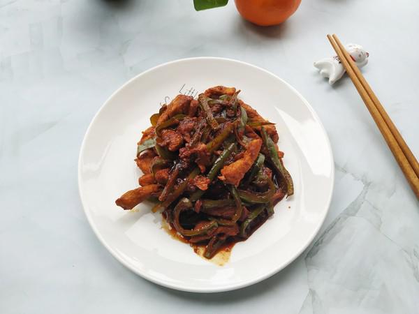 肉質(zhì)酥嫩的秘訣在此，快手家常菜——酥嫩小炒肉的做法-咸鮮味炒菜譜