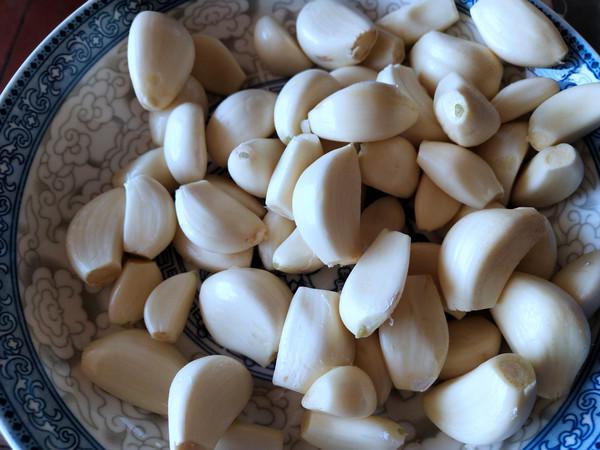 臘八蒜的做法-酸甜味腌菜譜