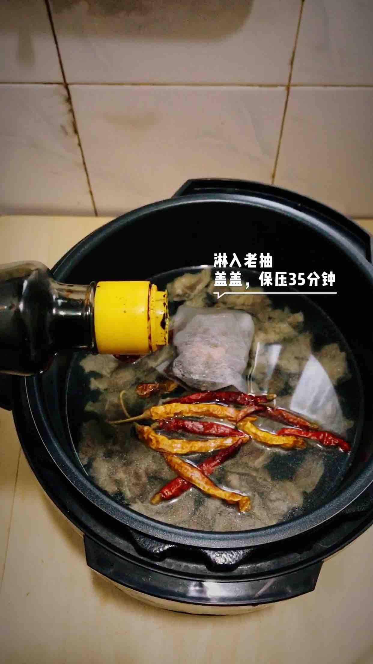 砂鍋燉牛腩的做法-香辣味燉菜譜