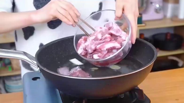 糖醋排骨的做法-酸甜味燜菜譜