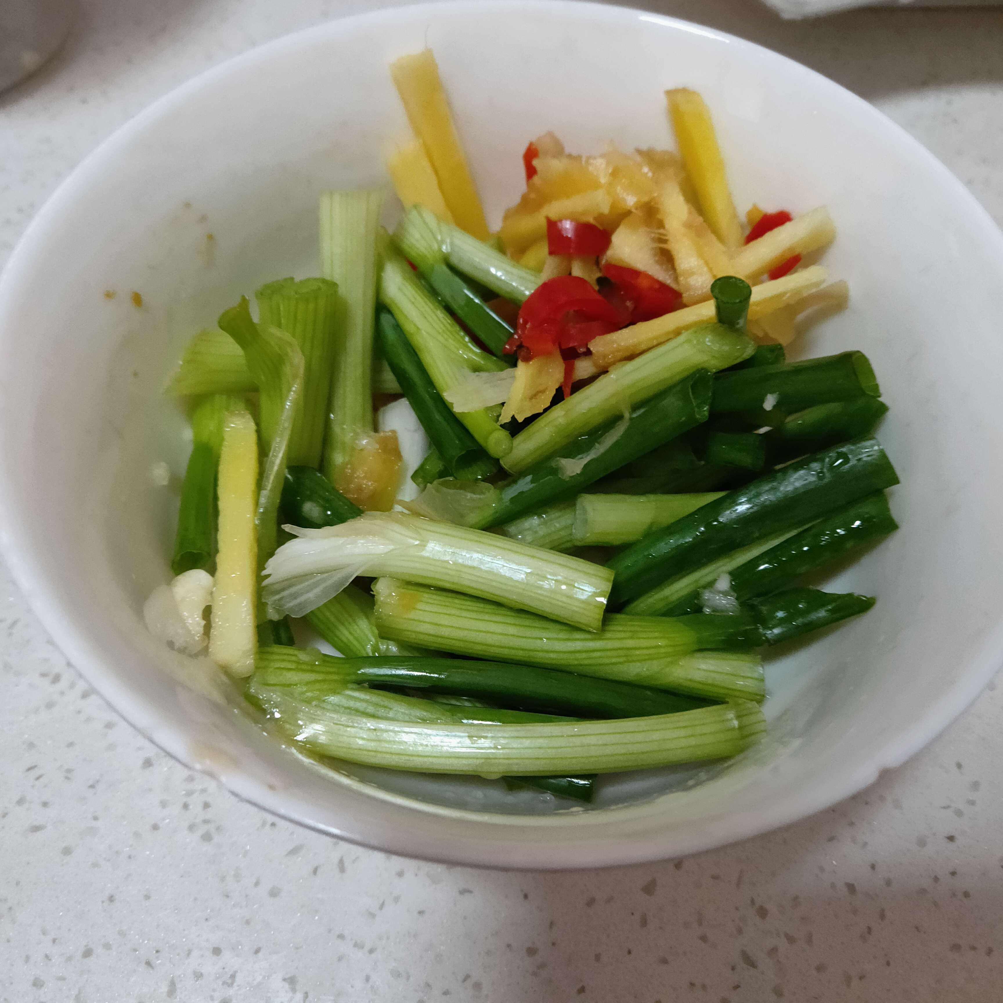 爆炒皮皮蝦的做法-咸鮮味炒菜譜-易網健康養生網 爆炒皮皮蝦的做法-咸鮮味炒菜譜