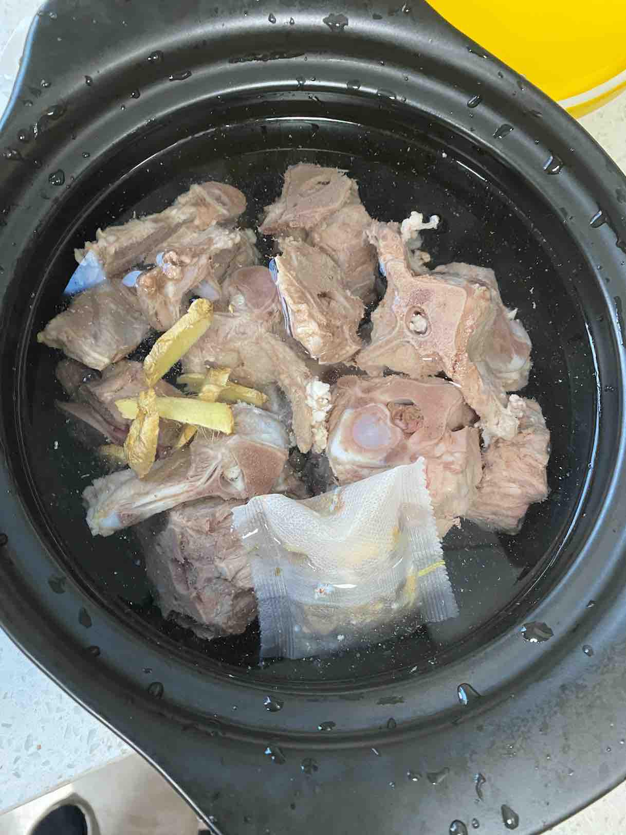 羊骨肉鍋仔的做法-麻辣味燉菜譜