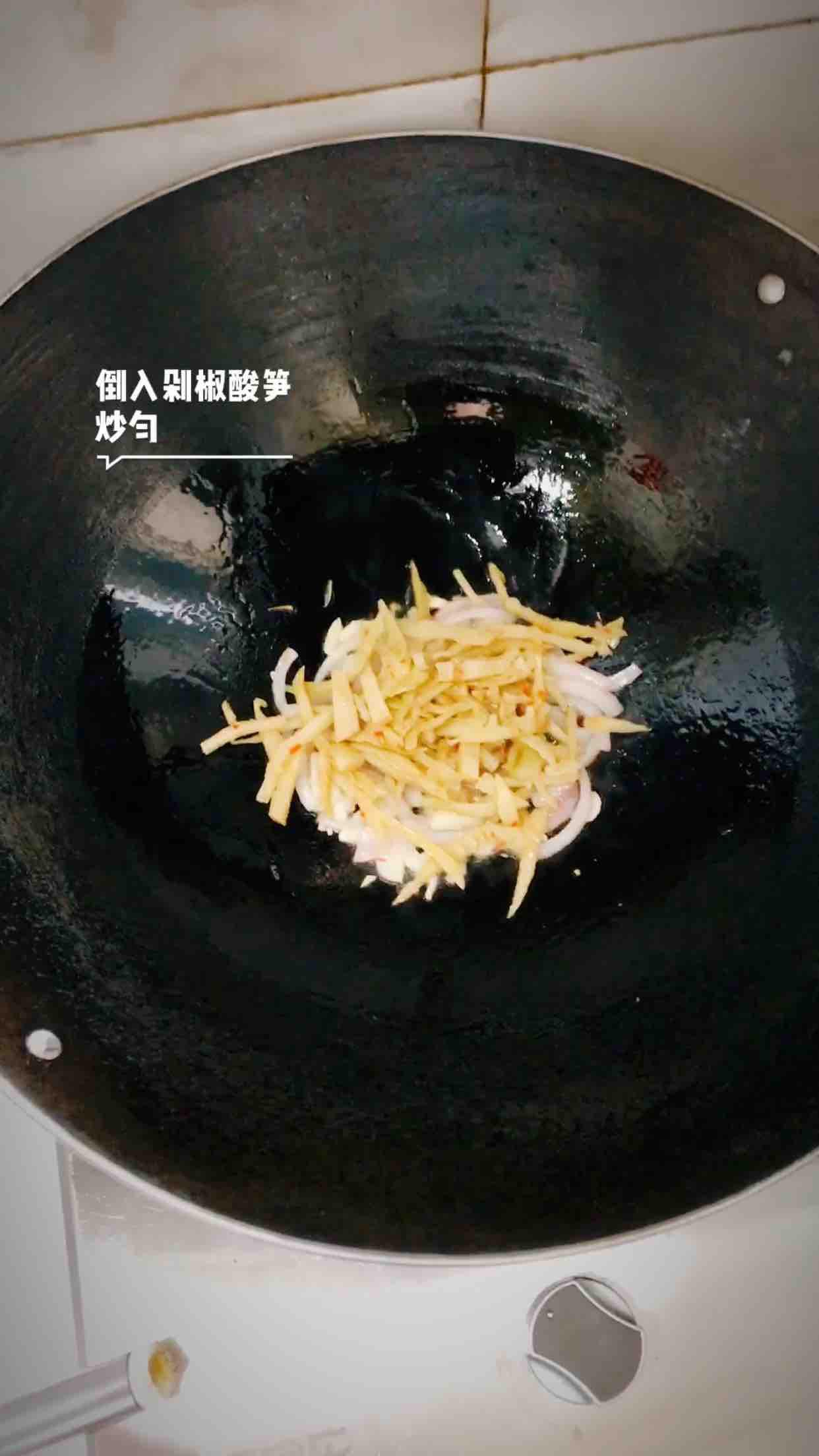 野酸筍鹵鴨肫的做法-酸辣味炒菜譜