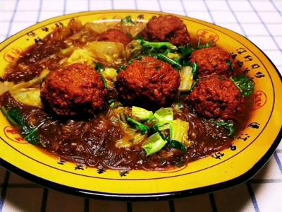 獅子頭燉粉絲的做法-家常味燒菜譜