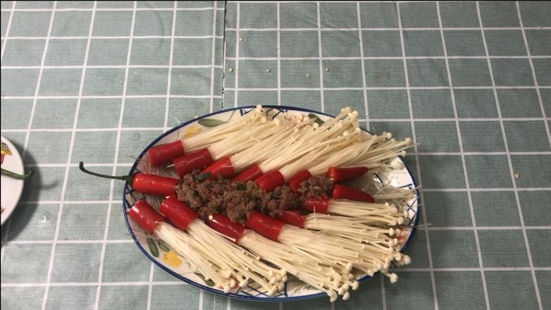 #年味食足#鞭炮牛肉金針菇的做法-香辣味蒸菜譜