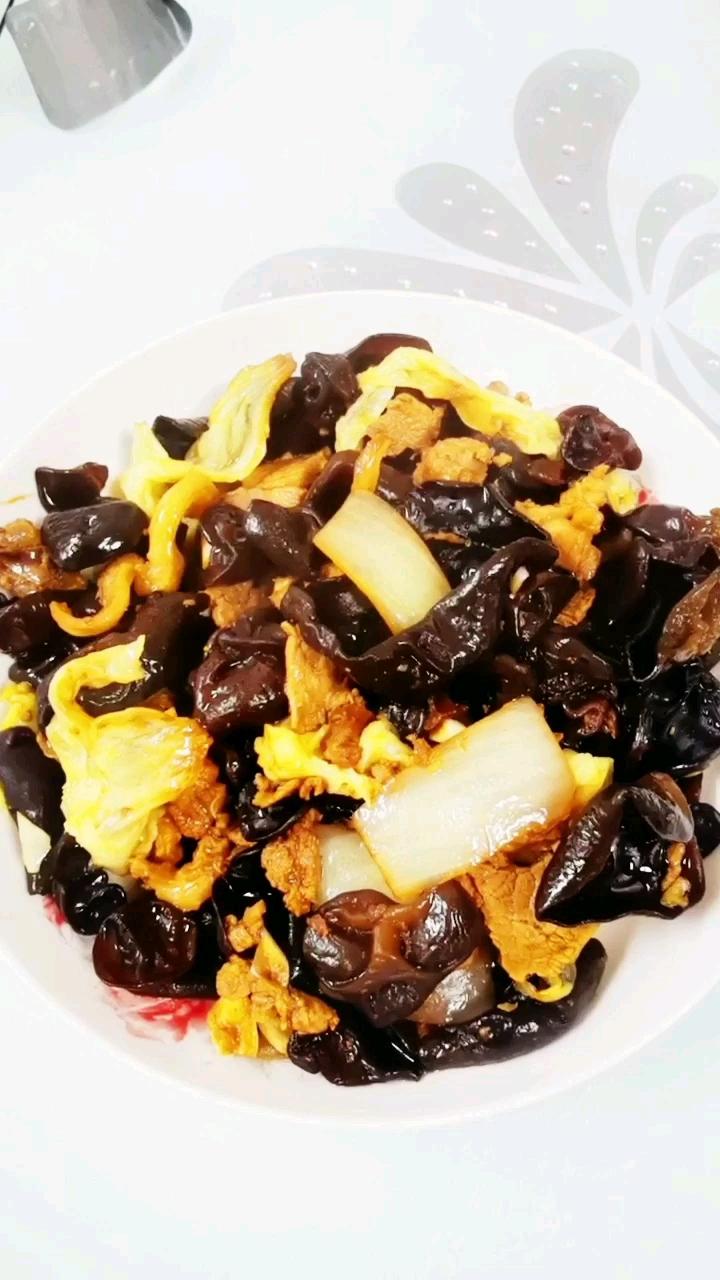 木耳炒肉的做法-咸鮮味炒菜譜