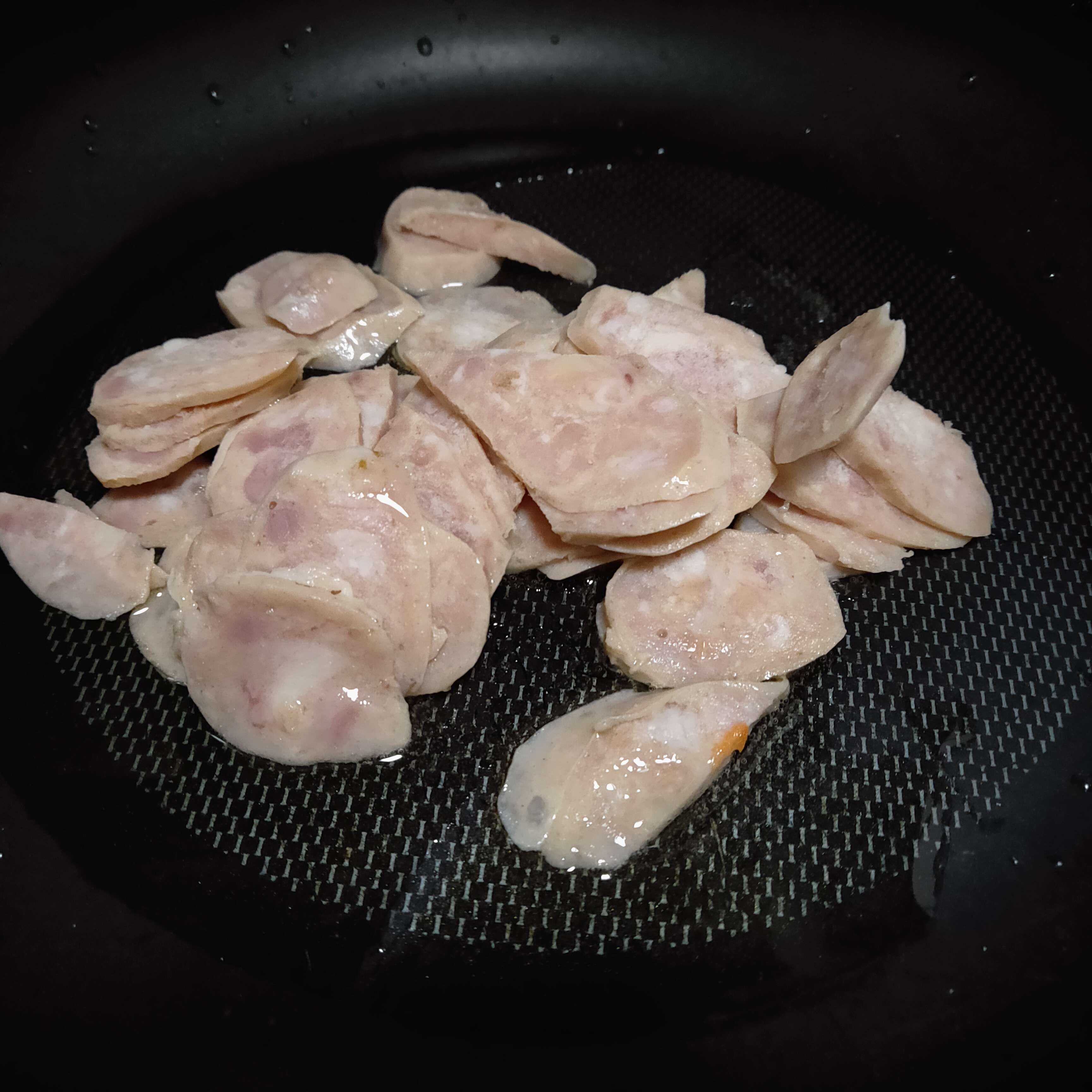 杏鮑菇炒肉腸的做法-咸鮮味炒菜譜