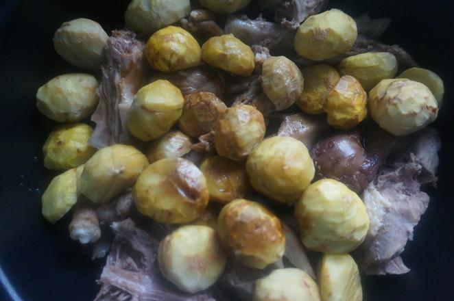 年菜必不可少の栗子燒板鴨，新的一年事業(yè)順心就吃它的做法-咸鮮味燉菜譜