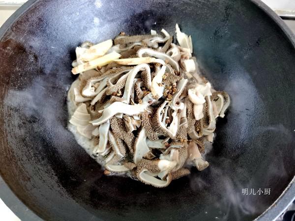 青椒炒羊肚的做法-家常味炒菜譜