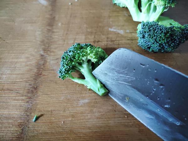 涼拌西蘭花的做法-其它口味拌菜譜