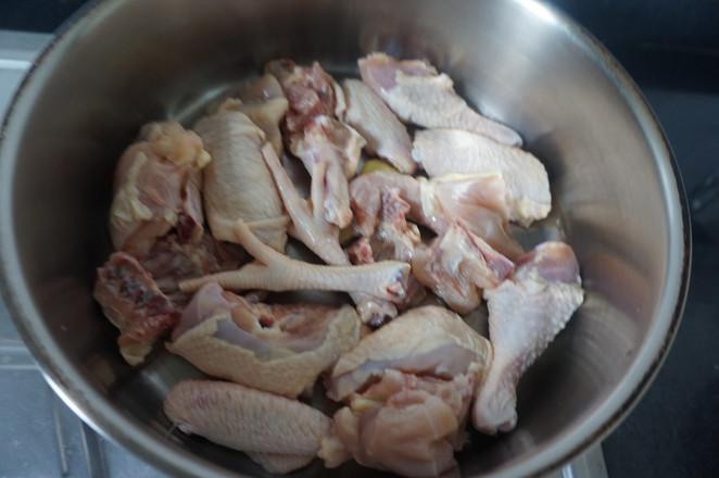 不用濃油赤醬也可以很下飯紅燒栗子雞的做法-家常味燉菜譜