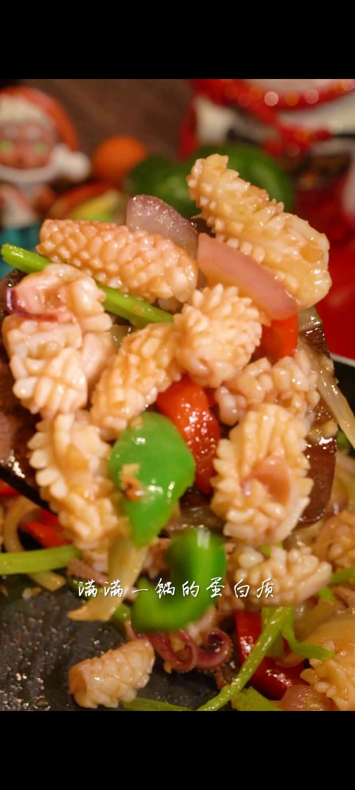 這道巨好吃的爆炒魷魚，脆爽鮮嫩的口感，的做法-家常味炒菜譜