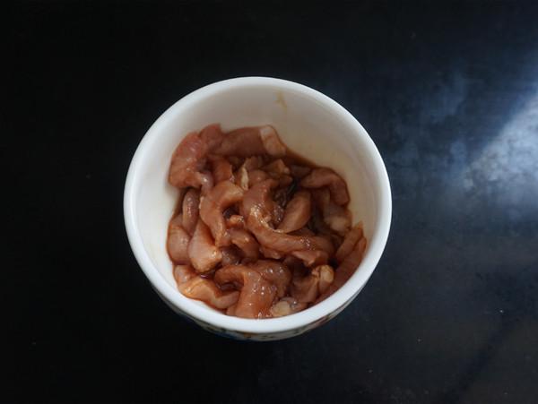 薺菜炒肉絲的做法-家常味炒菜譜