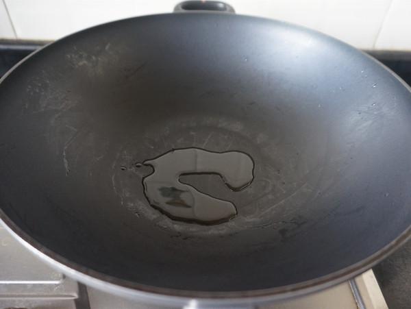 薺菜炒土豆疙瘩的做法-家常味炒菜譜