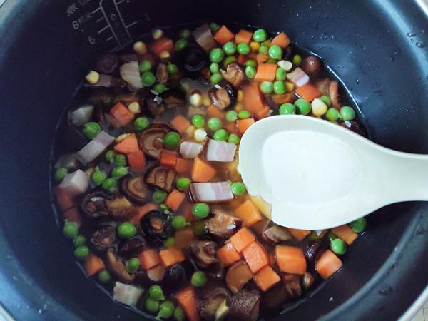 電飯煲臘肉燜飯的做法-其它口味煮菜譜