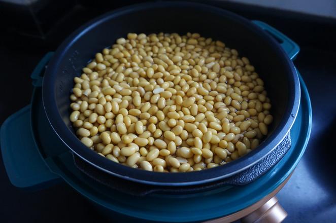 醬香黃豆的做法-家常味煮菜譜