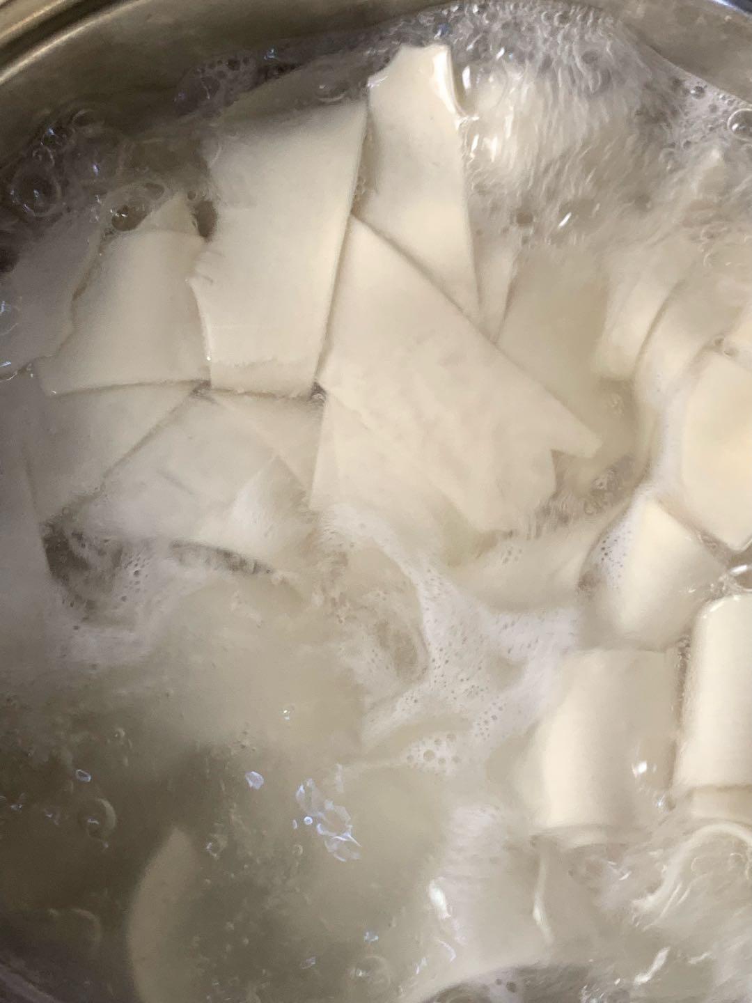 板面 紅燒肉面的做法-香辣味燉菜譜