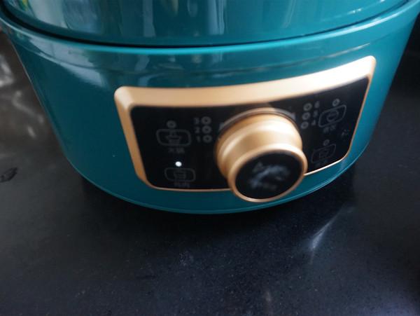 木耳燉肉的做法-醬香味燉菜譜