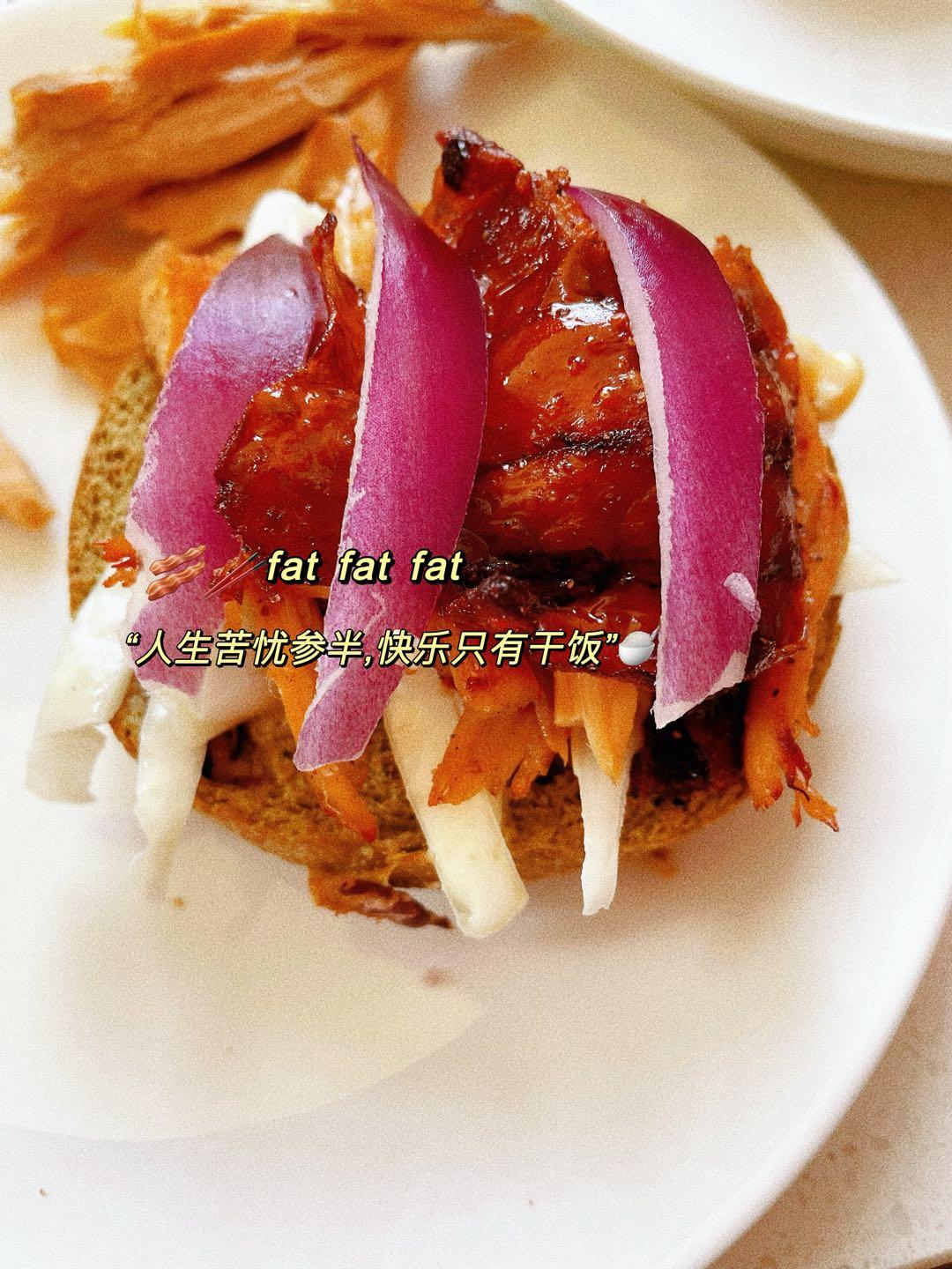 烤雞漢堡的做法-黑椒味煎菜譜