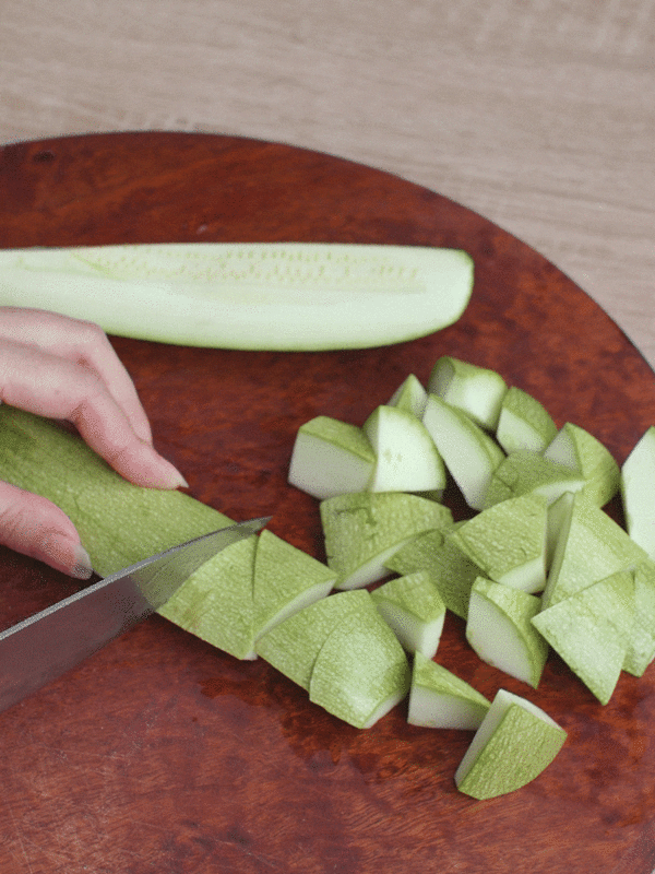 角瓜臘肉炒雞蛋的做法-家常味炒菜譜