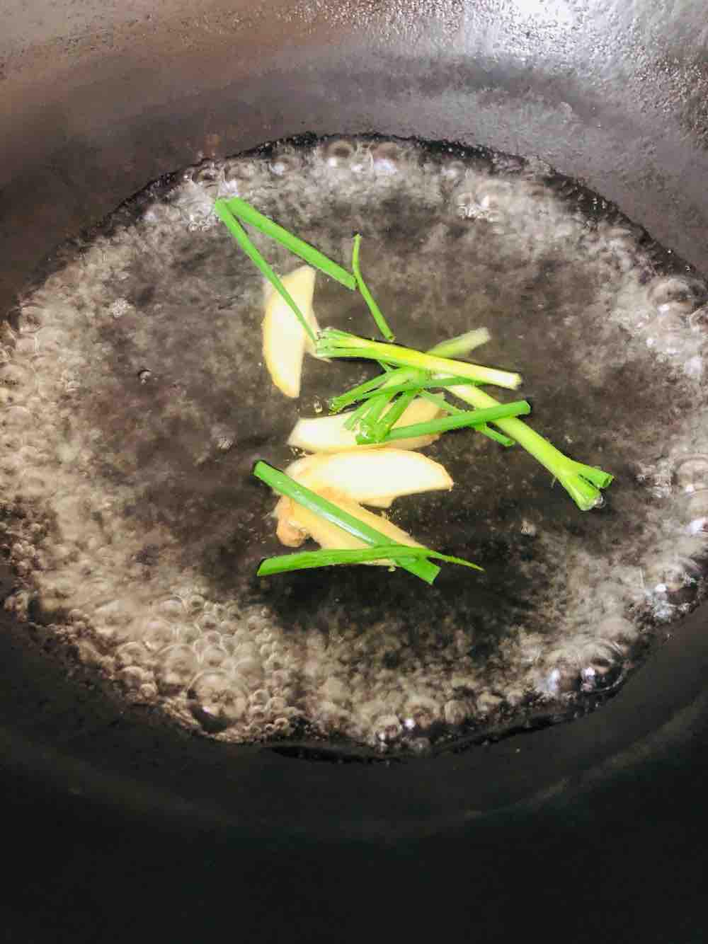 白灼蝦的做法-咸鮮味煮菜譜