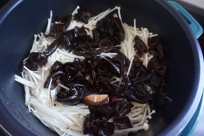 炒素三菌的做法-家常味炒菜譜