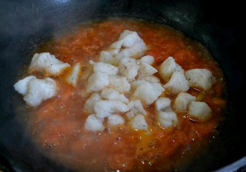 番茄龍利魚的做法-家常味煮菜譜