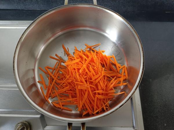 沒有肉的魚香肉絲的做法-酸辣味炒菜譜