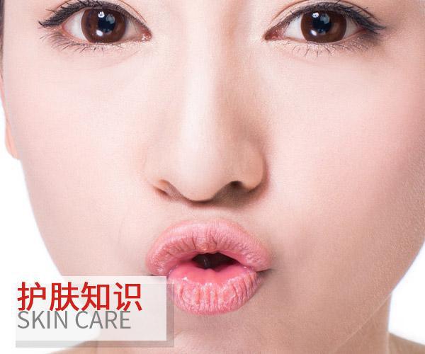  妹砸不要忘記你的唇部也要做護理 